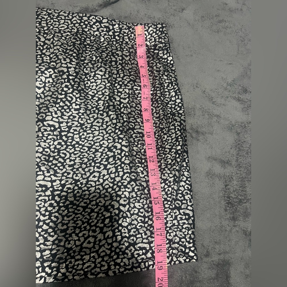 Forever 21 Black and Silver Leopard Print Skirt plus size 3X - Picture 7 of 7